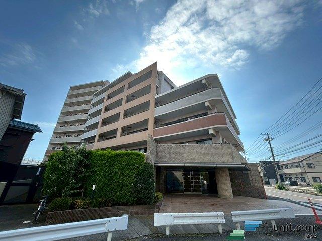 クレストフォルム市川南アクアビュー 外観