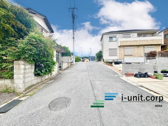 船橋市薬園台町１丁目　中古戸建 前面道路含む現地写真