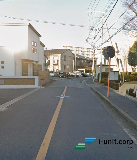 西船橋グリーンハイツ２号棟 前面道路含む現地写真