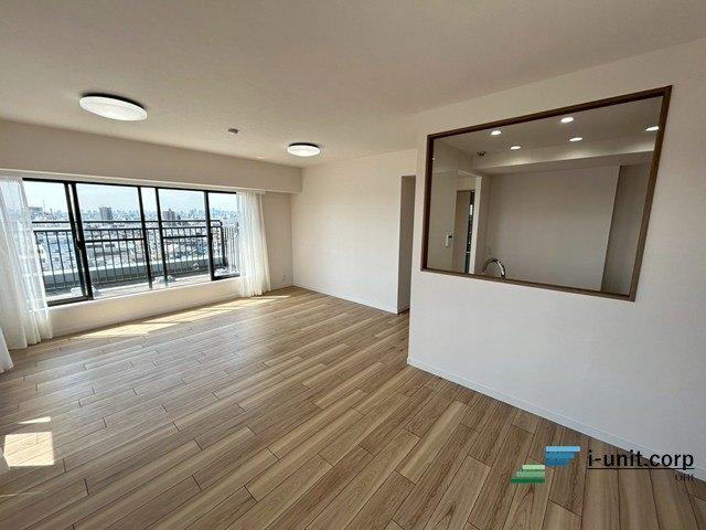 ナイスアーバン東小岩 リビング