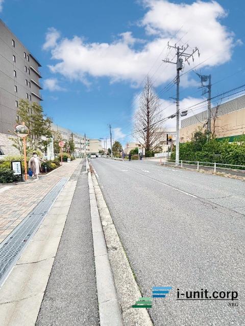 デュオセーヌ船橋高根台 前面道路含む現地写真