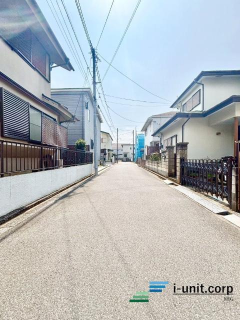 鎌ケ谷市北中沢新築戸建 前面道路含む現地写真