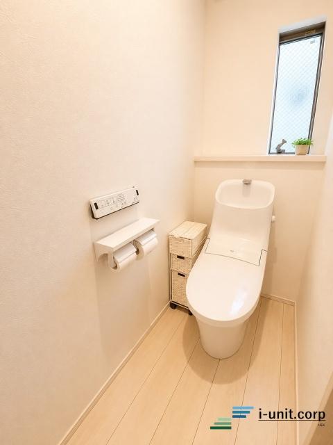 江戸川区新堀１丁目　中古戸建 トイレ