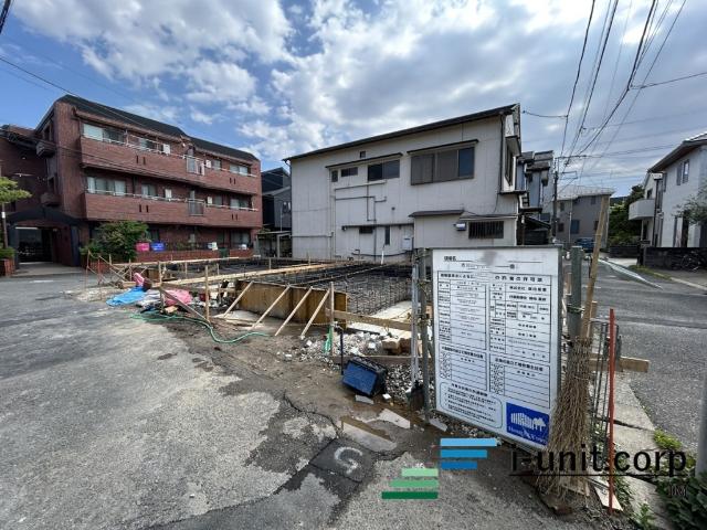 市川市新田1丁目　新築戸建 前面道路含む現地写真