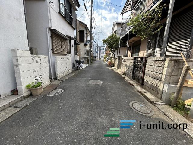 市川市大洲4丁目　新築戸建 前面道路含む現地写真