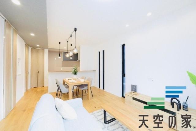 船橋市飯山満町新築戸建 リビング