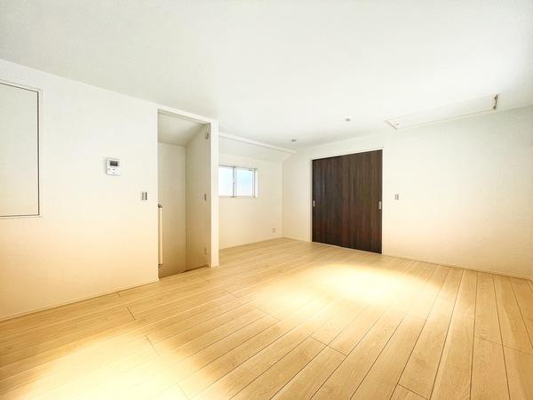 浦安市当代島3丁目 新築戸建 リビング