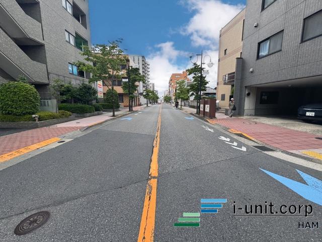ゼファー一之江 前面道路含む現地写真