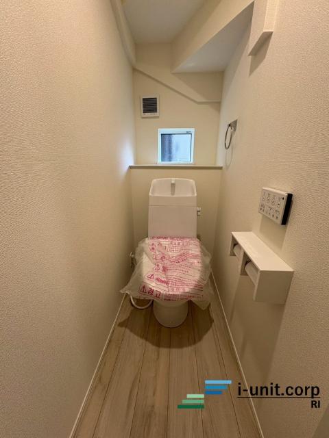 船橋市八木が谷1丁目　新築戸建 トイレ
