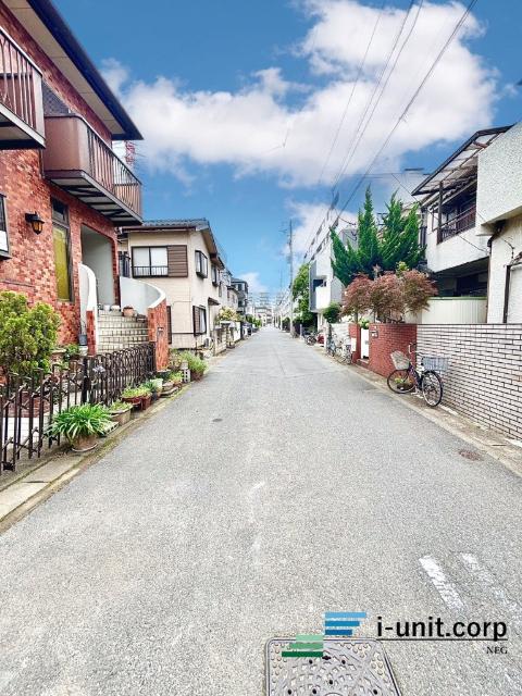 市川市幸2丁目　新築戸建 前面道路含む現地写真