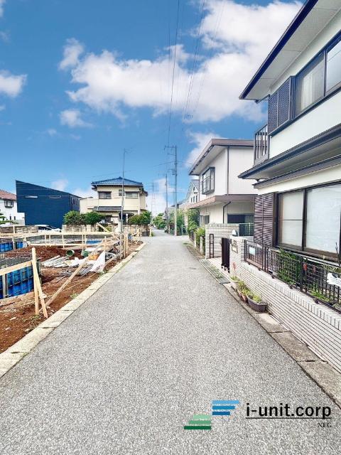 習志野市藤崎３丁目　新築戸建 前面道路含む現地写真
