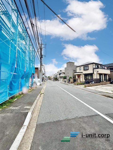 市川市東菅野1丁目　新築戸建 前面道路含む現地写真