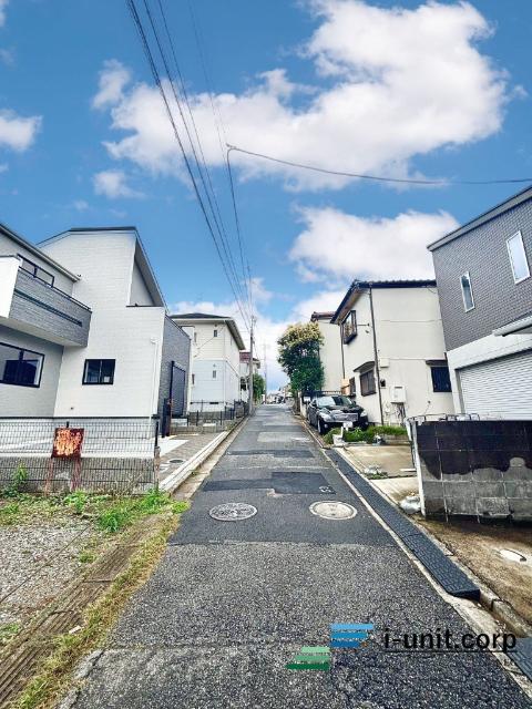船橋市松が丘1丁目 新築戸建 前面道路含む現地写真