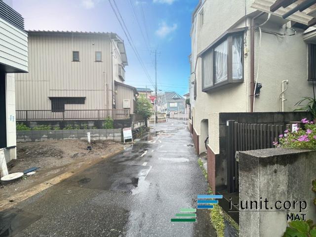 市川市香取新築戸建 前面道路含む現地写真