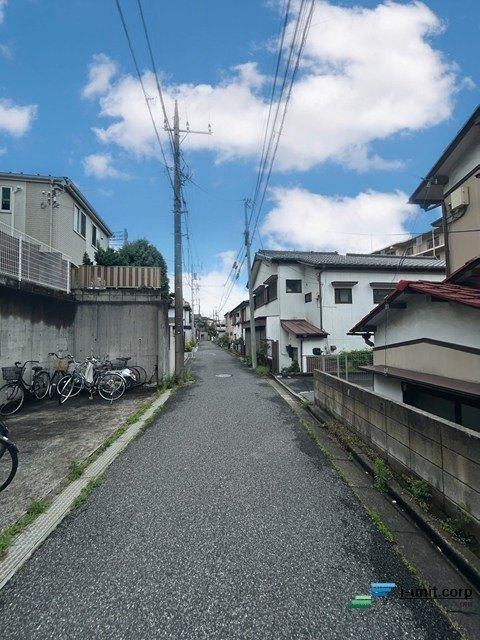 船橋市三山中古戸建 前面道路含む現地写真