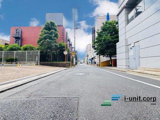 ベルヴィータ小岩 前面道路含む現地写真