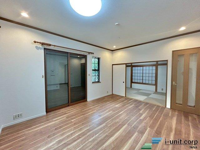 松戸市秋山　中古戸建 リビング