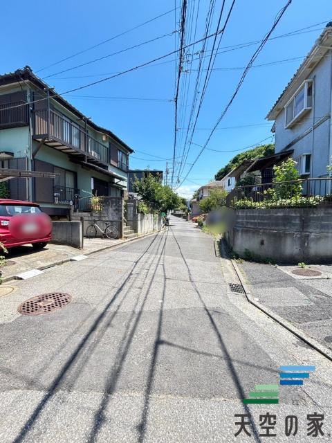 習志野市鷺沼台新築戸建 前面道路含む現地写真