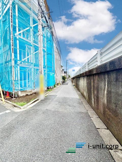 江戸川区松島4丁目　新築戸建 前面道路含む現地写真
