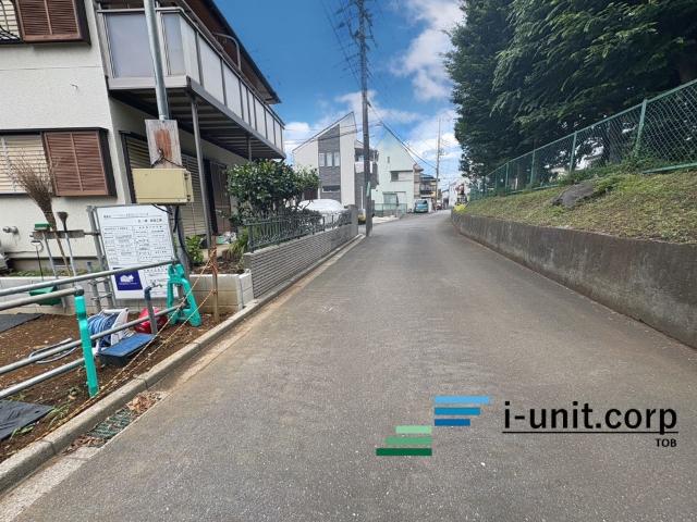 船橋市松が丘2丁目 新築戸建　 前面道路含む現地写真