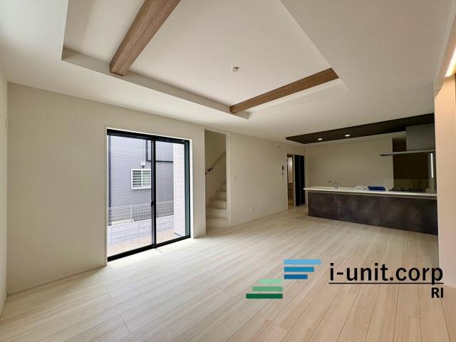 江戸川区東小岩3丁目 新築戸建 リビング
