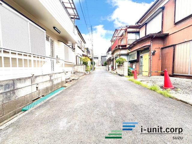 松戸市西馬橋1丁目　1期　新築戸建 前面道路含む現地写真