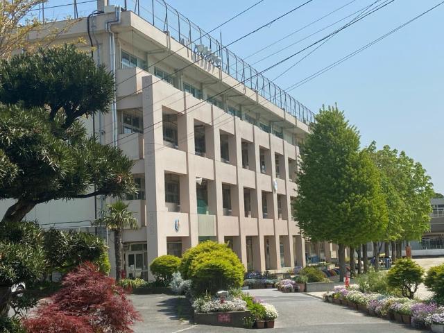 市川市立国府台小学校