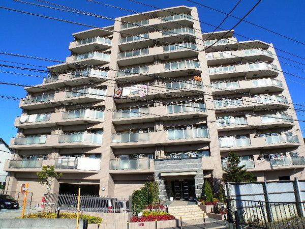 平成19年築の築浅マンションです。