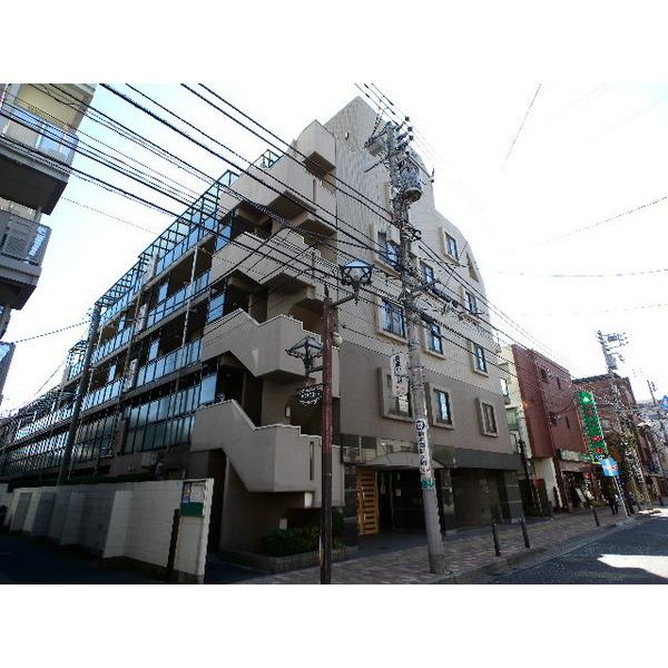 市川駅までまで徒歩５分です。