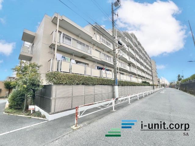 駅徒歩９分の好立地です。