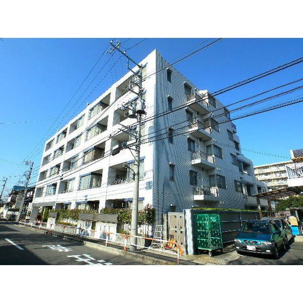 平成15年築の築浅マンションです。