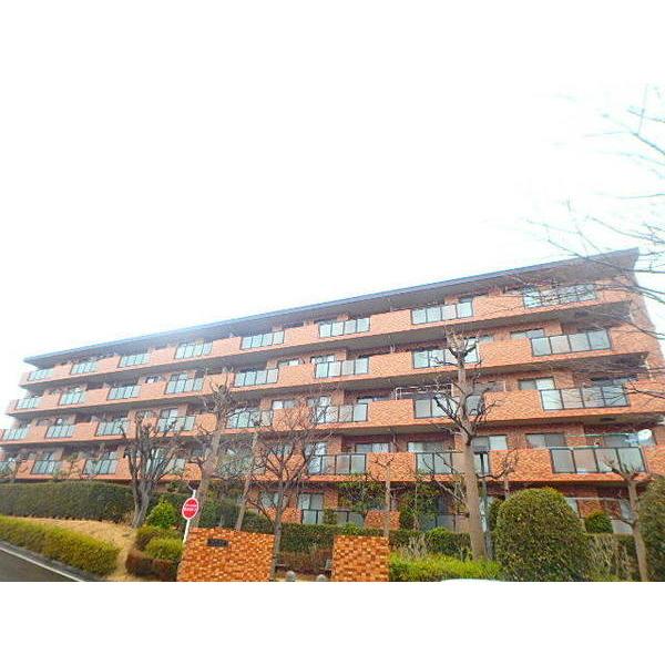 5階建てのマンションです。