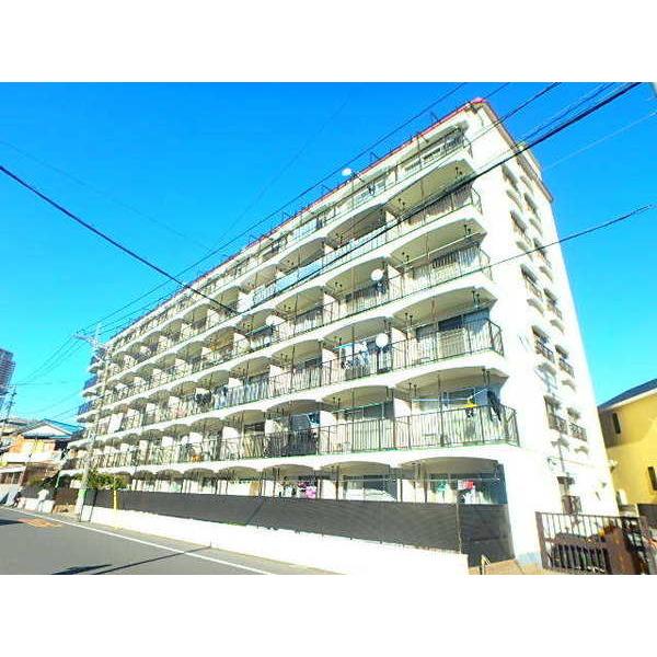 JR総武線「市川駅」徒歩8分の好立地。