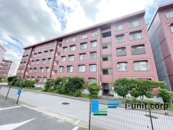 原木中山駅徒歩11分です。