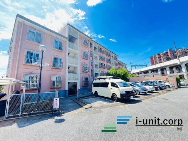 南東向きで陽当り良好です。