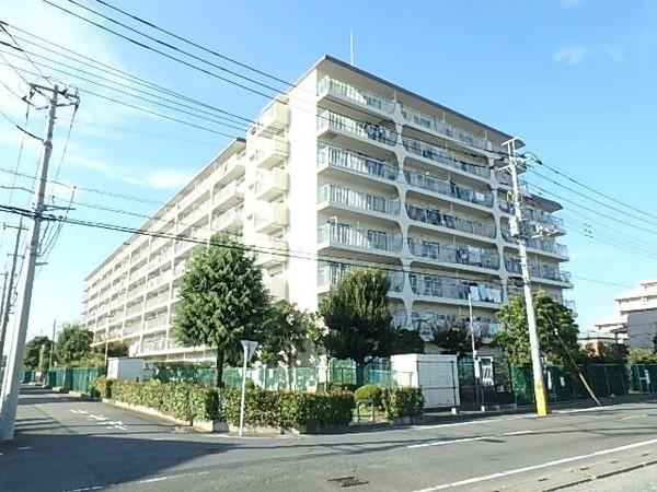 春日部駅まで徒歩18分です。