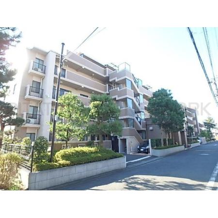 平塚駅から徒歩4分です。
