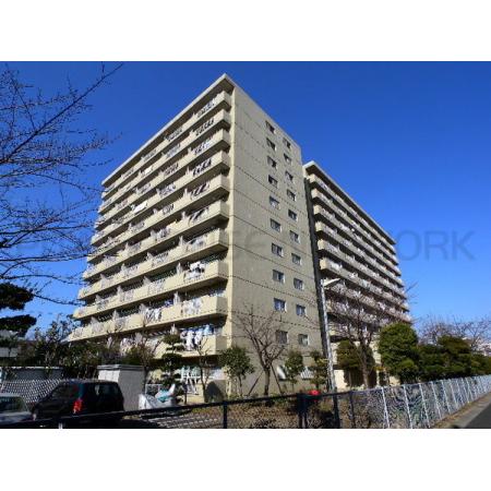 南東向きで陽当り良好です。