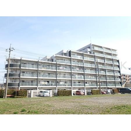 総戸数71戸のマンションです。