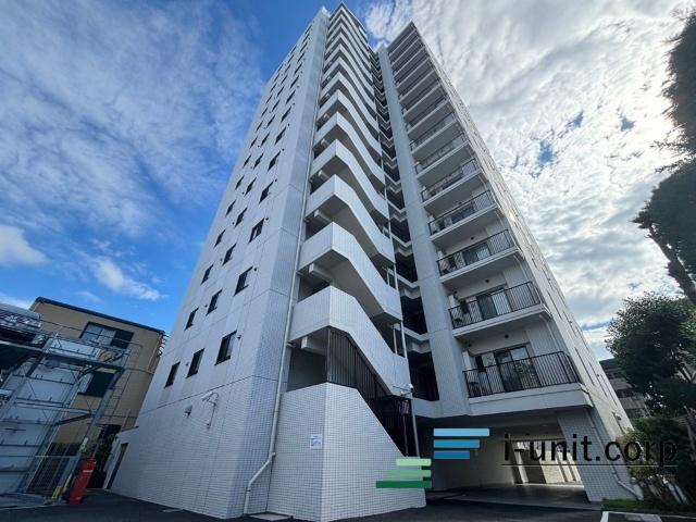 JR総武線「市川」駅、徒歩6分です。