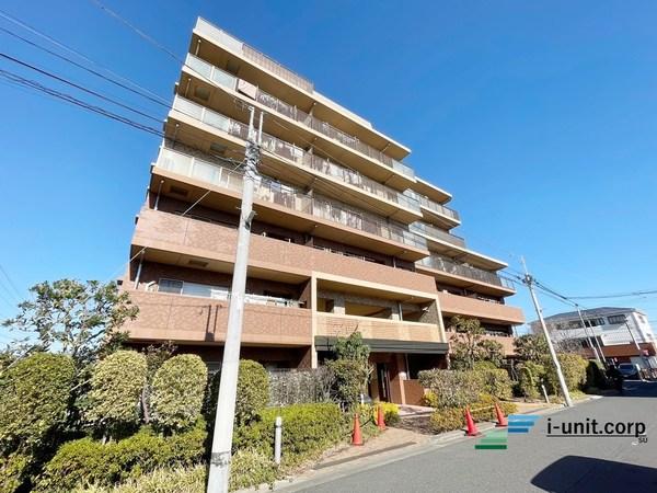 本物件は都営新宿線「篠崎」駅まで徒歩圏内