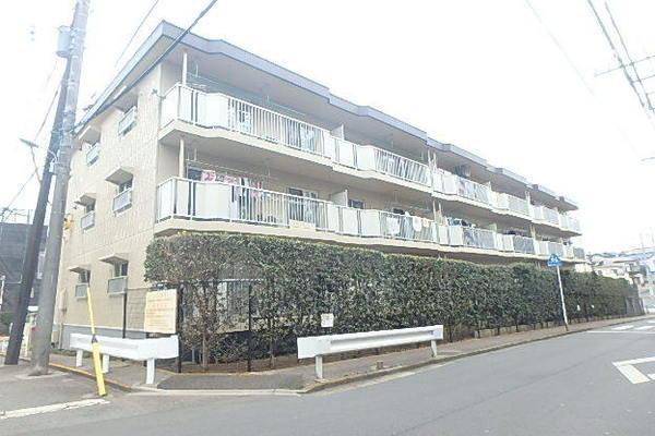 南向きで陽当たり良好です。