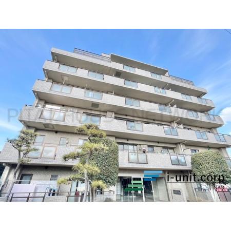 本物件は角部屋、3面採光につき陽当り良好