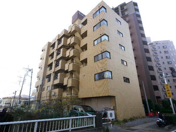 南東角部屋につき陽当り・通風良好です。