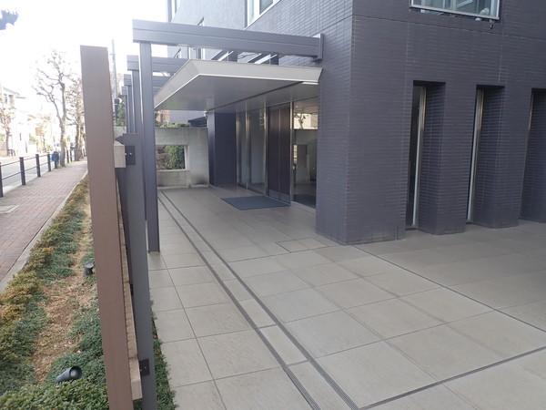 4駅3路線ご利用可能な好立地