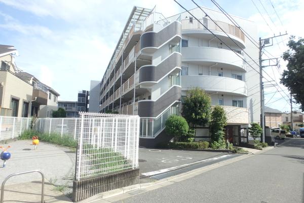 新京成線「薬園台」駅より徒歩9分なので毎