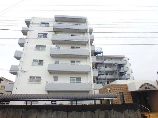 最上階で、陽当たり・通風・眺望良好です。