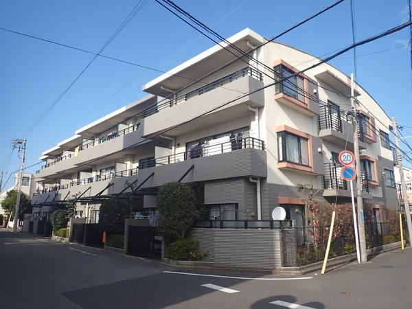 おしゃれな外観ですね。