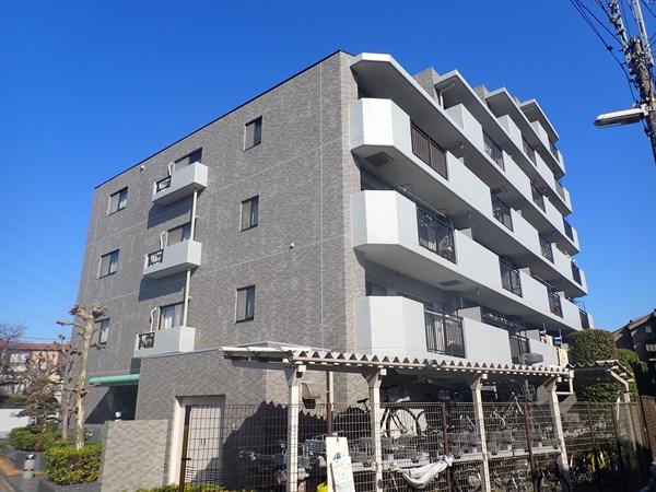 新京成線薬園台駅から徒歩14分です。