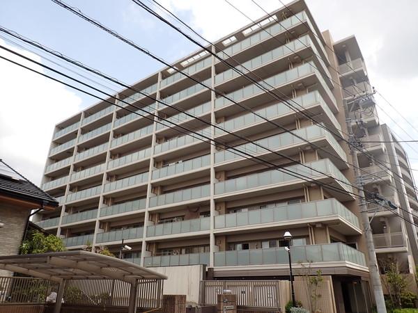 本物件は閑静な住宅街に位置しています。落